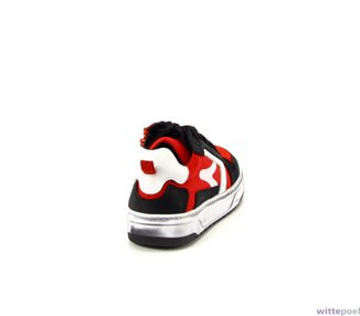 Trackstyle sneakers Milo Mario 141 rood - achterkant rechts - bij Wittepoel