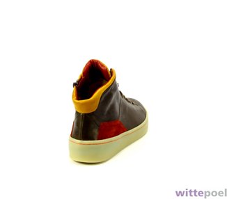 Think veterboot Kumi 3000 bruin - achterkant rechts - bij Wittepoel