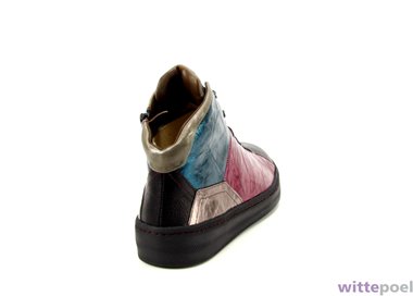 Think veterboot Kumi 0100 zwart - achterkant rechts - bij Wittepoel