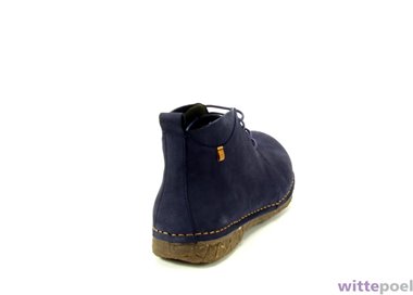 El Naturalista veterboot Angkor N974 blauw - achterkant rechts - bij Wittepoel