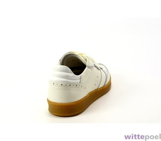 Piedi Nudi sneaker Imola 01.02 wit - achterkant rechts - bij Wittepoel