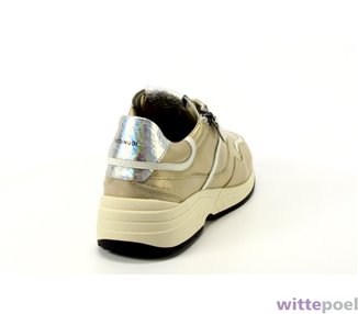 Piedi Nudi sneaker Kara 02.09 beige - achterkant rechts - bij Wittepoel
