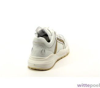 Twins sneaker Pia Palmo 500 wit - achterkant rechts - bij Wittepoel