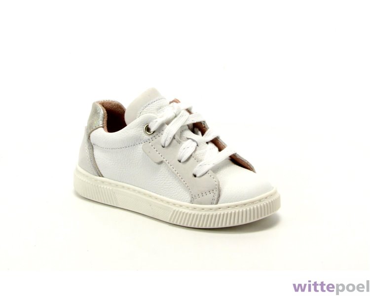 Twins sneaker Merel Maan 500 wit - zijkant rechts - bij Wittepoel Twins sneaker Merel Maan 500 wit - zijkant rechts - bij Wittepoel