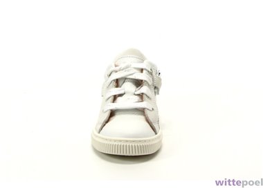 Twins sneaker Merel Maan 500 wit - voorkant - bij Wittepoel