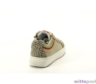 Twins sneaker Cleo Cheer 501 beige - achterkant rechts - bij Wittepoel