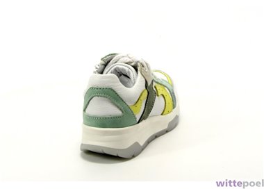 Twins sneaker Guusje Gul 153 wit - achterkant rechts - bij Wittepoel