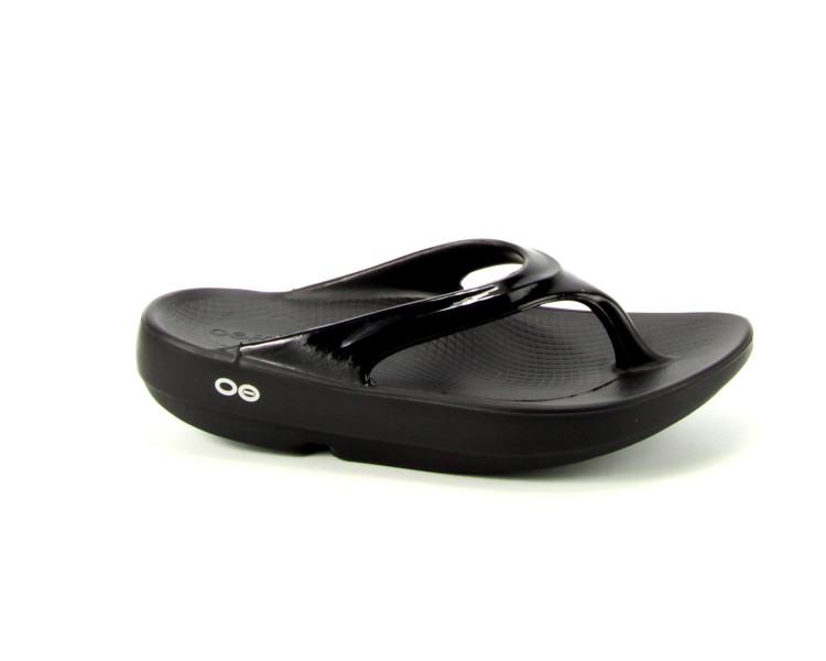 OOfos teenslipper OOlala 1400 BLCK zwart OOfos teenslipper OOlala 1400 BLCK zwart